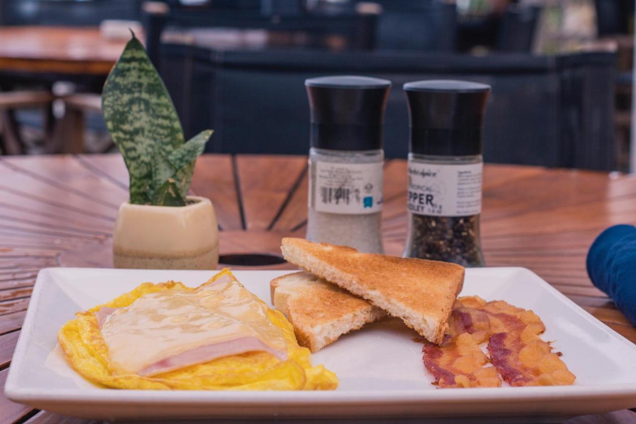 오랑예스타트 The Old Gin House 아파트 호텔 외부 사진